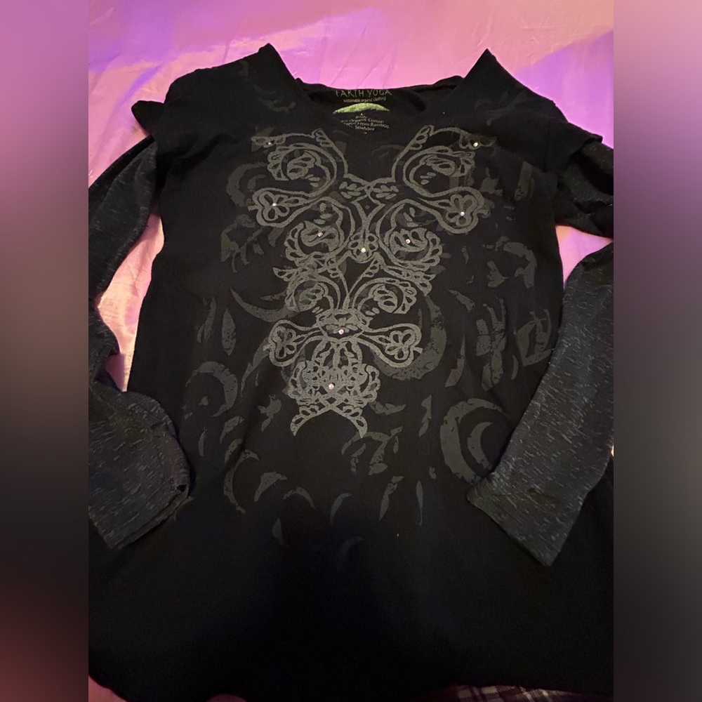 Y2k grunge long sleeve top 🖤